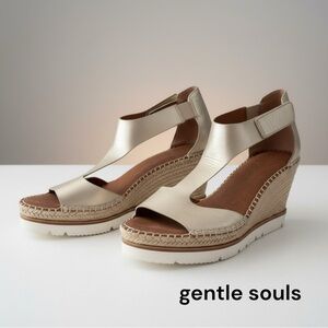 Gentle Souls Metallic Cream Gold Wedge Sandals Shoes NEW 8
